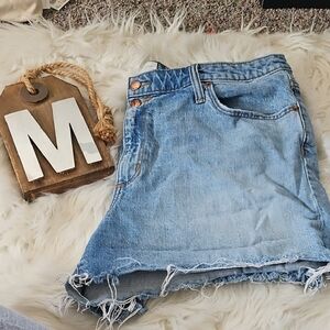 Universal Thread Vintage Midi Denim Raw Hem Denim Shorts
